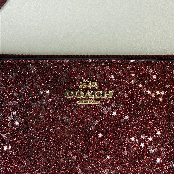 Coach star glitter wristlet wallet F33702 gold red - Picture 2 of 9